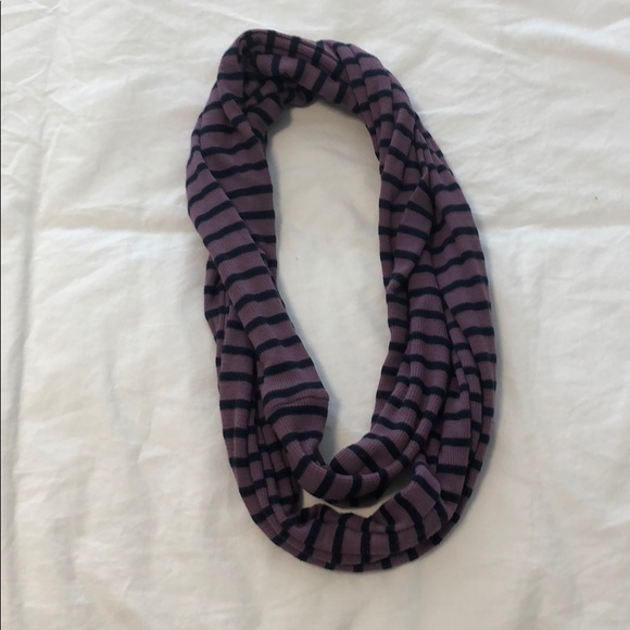 Splendid Circle Scarf - Picture 1 of 1